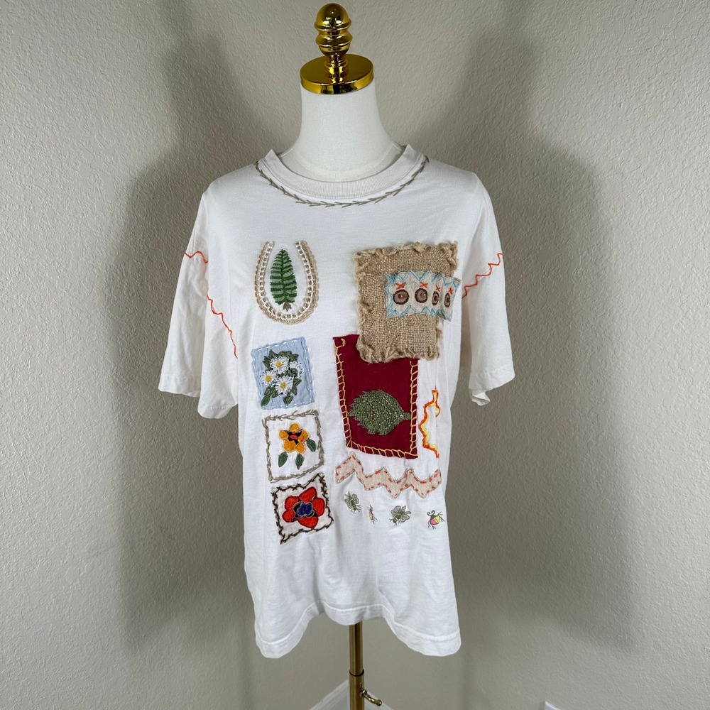 VTG 80s JouJou Patchwork T Shirt Large White Embroidered Cottagecore Distressed